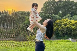 “见过最廉价的兜底”，一份山姆烧鸡，让低认知母子沦为全网笑柄